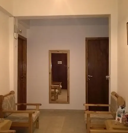 Anastasis Daire İskados